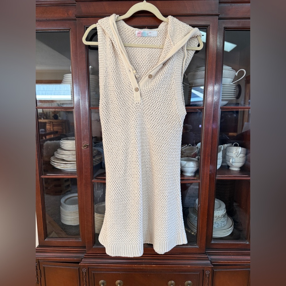 Free People Beach Ainsley Hooded crocheted dress NWOT - Picture 4 of 7